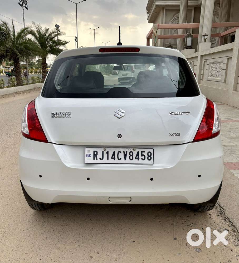 Maruti Suzuki Swift 1.2 Lxi (o), 2014, Petrol