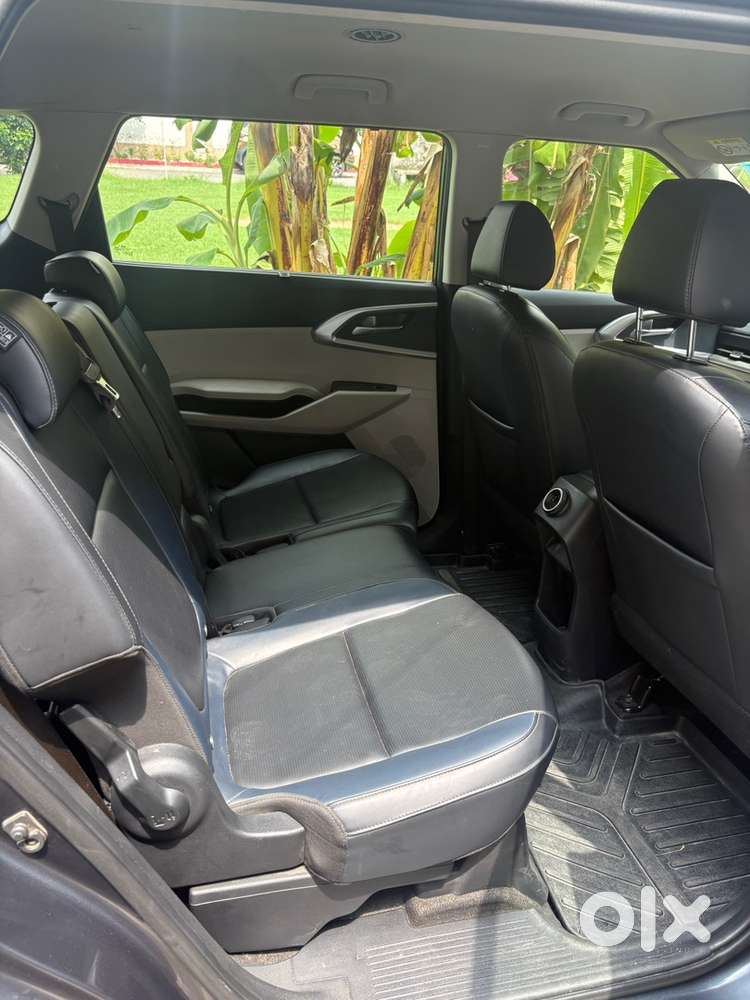 2024 Kia Carens Premium Optional Petrol 1.5l Manual 7 Seater For Sale