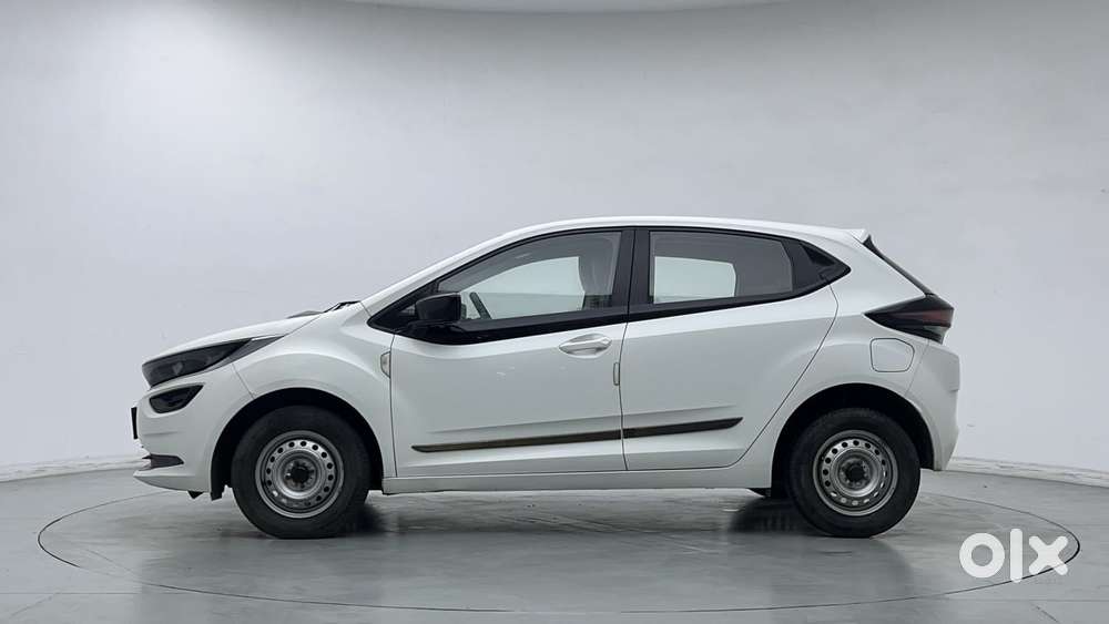 Tata Altroz 1.2 Xe, 2020, Petrol