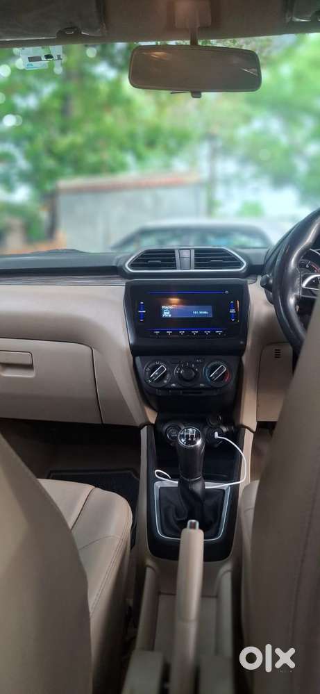 Maruti Suzuki Dzire 1.2 Lxi, 2022, Petrol