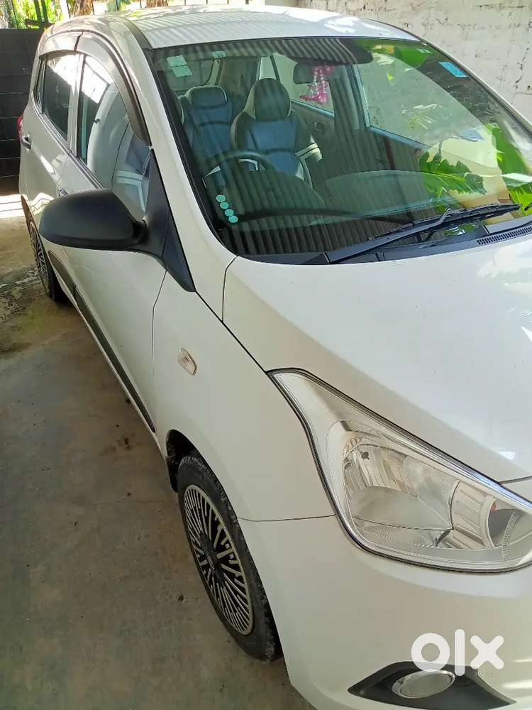 Hyundai Grand I10 2015 Car