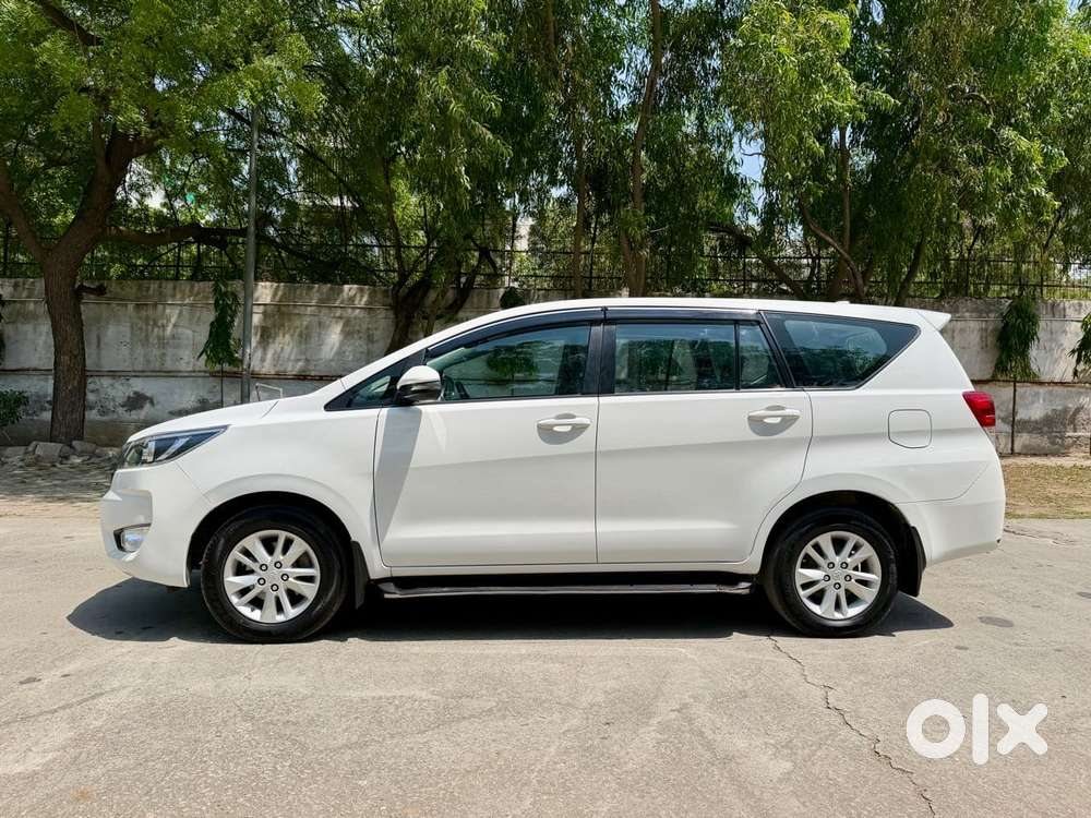 Toyota Innova Crysta [2020-ongoing] 2.4 Gx 7 Str, 2023, Diesel
