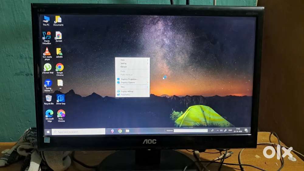 AOC e950Swn મોડેલ છે. આ 18.5-inch LED monitor છે, જેમાં 1366&times;768 @ 60H