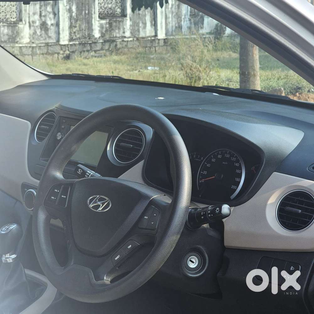 Hyundai Grand I10 Sportz 1.2 Kappa Vtvt, 2017, Petrol