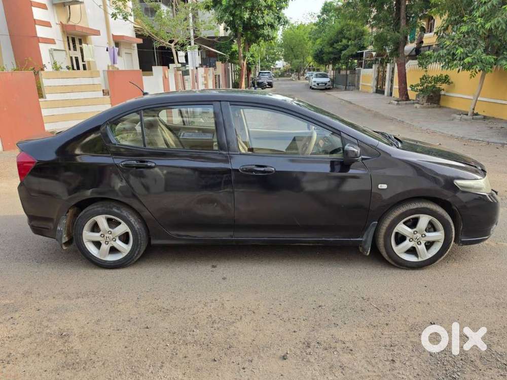 Honda City 2014-2015 V At, 2013, Petrol