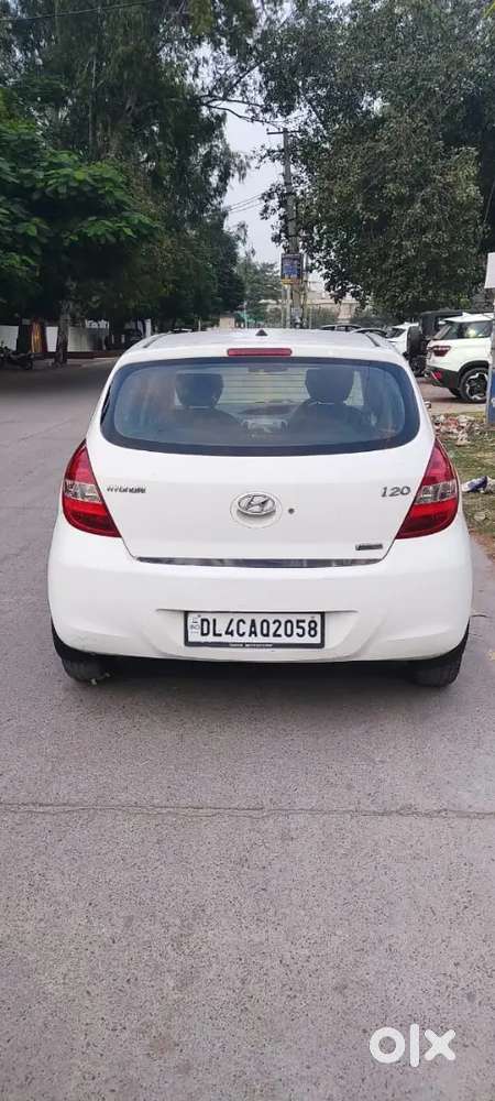 Ihyundai 20 Magna Petrol+ Cng On Paper