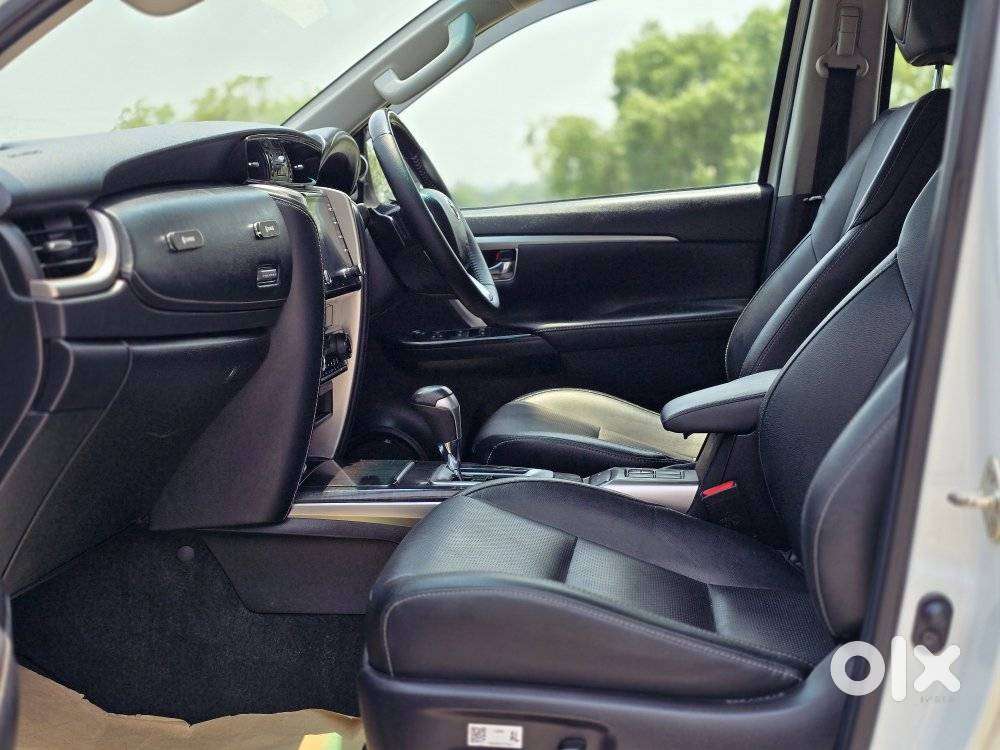 Toyota Fortuner 3.0 4x2 Automatic, 2024, Petrol