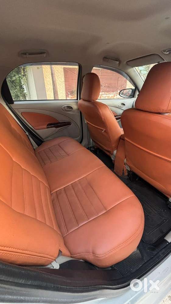 Toyota Etios Liva V- Manual 2013