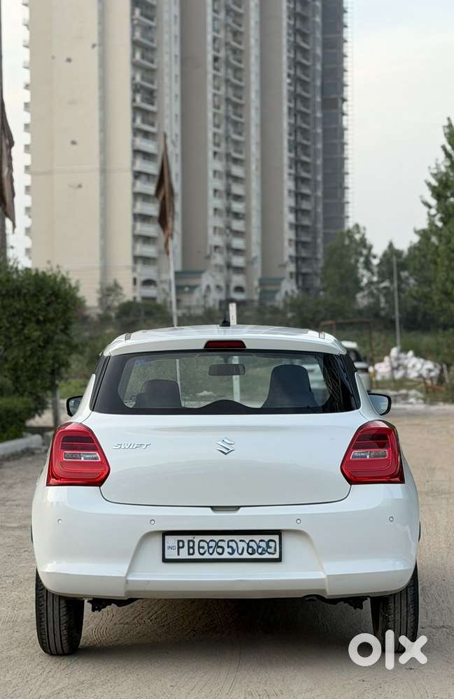 Maruti Suzuki Swift Lxi Option, 2022, Petrol