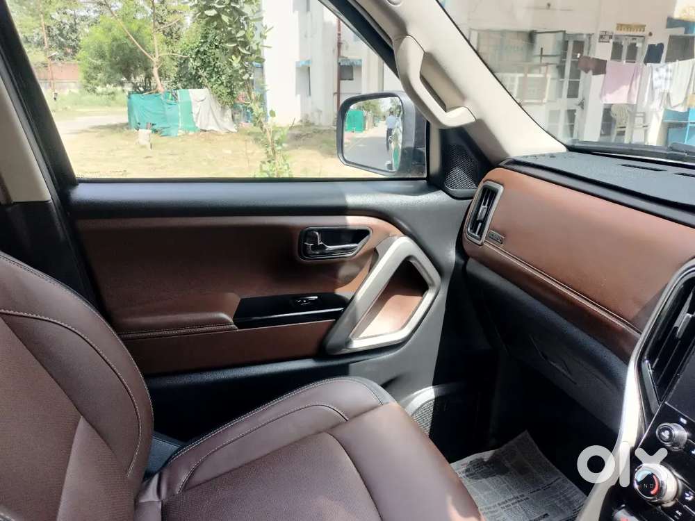 Mahindra Scorpio-n Z8 Select 2025 Diesel 8700 Km Driven Fully Maintai