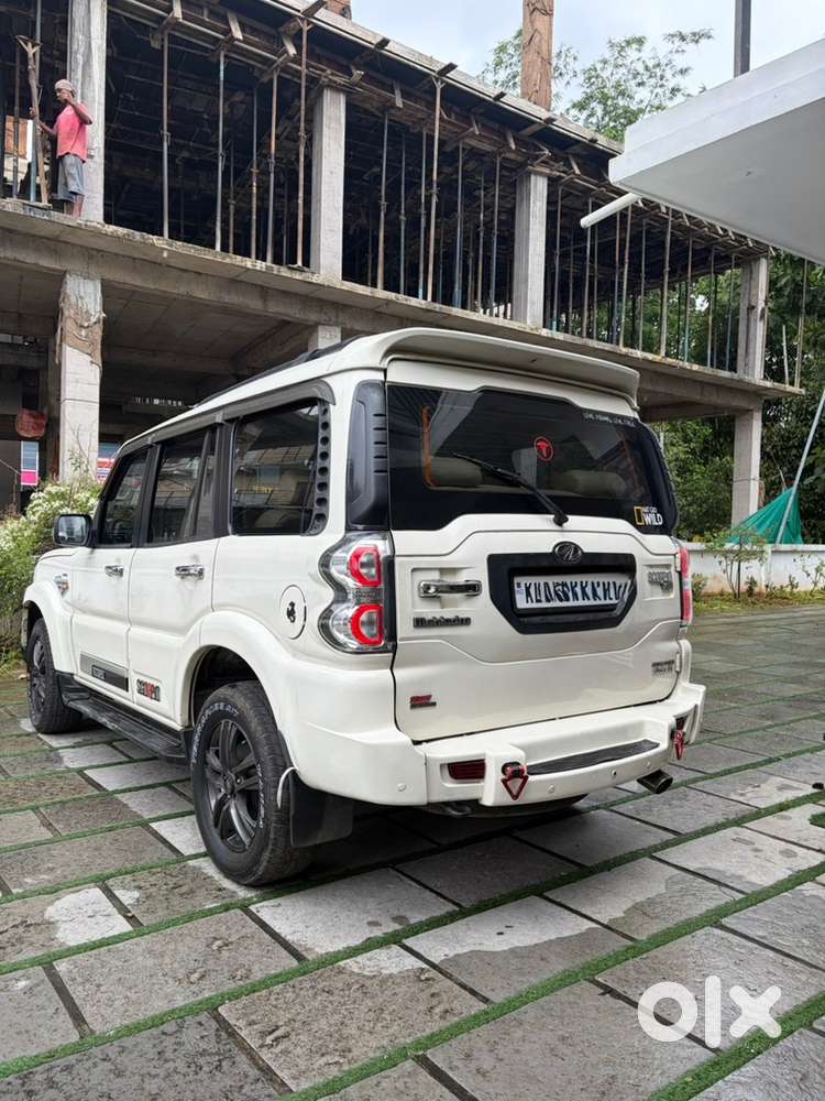 Mahindra Scorpio Classic 2017 Diesel Manual