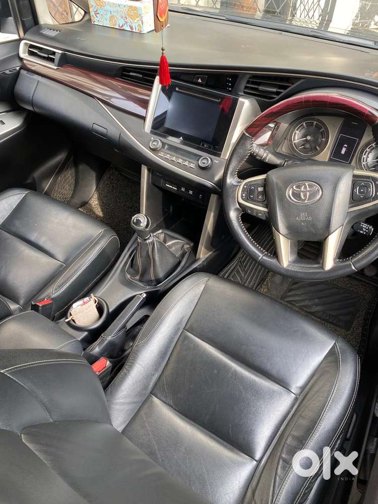 Toyota Innova Crysta Zx 2.4 Diesel 7 Seater, 2017