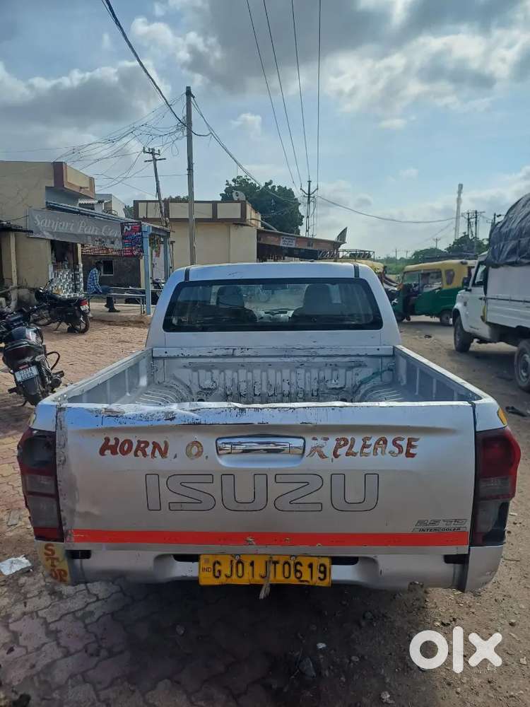 Isuzu D-max V-cross 2020 Diesel Car