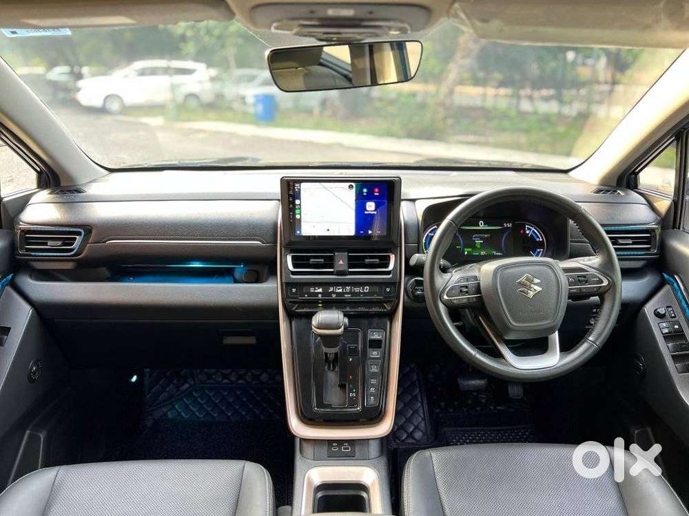 Maruti Suzuki Invicto Alpha Plus 7str, 2025, Cng & Hybrids