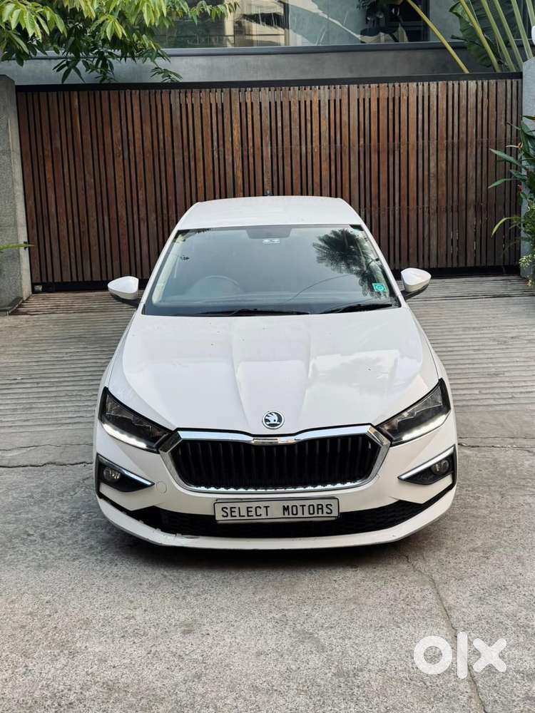 Skoda Slavia 1.0 Ambition Tsi, 2022, Petrol
