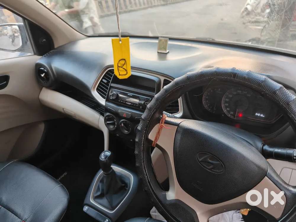 कंपनी सीट कवर अलग से है
