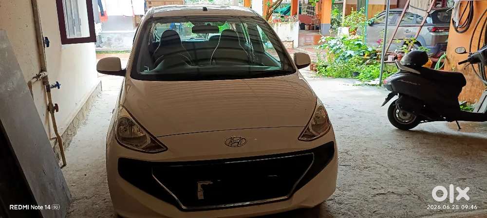 80% Tyres Power Steering Four Power Windows  Rear Ac Vend