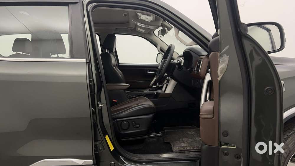 Mahindra Scorpio N Z8 L Petrol At 6 Str, 2022, Petrol