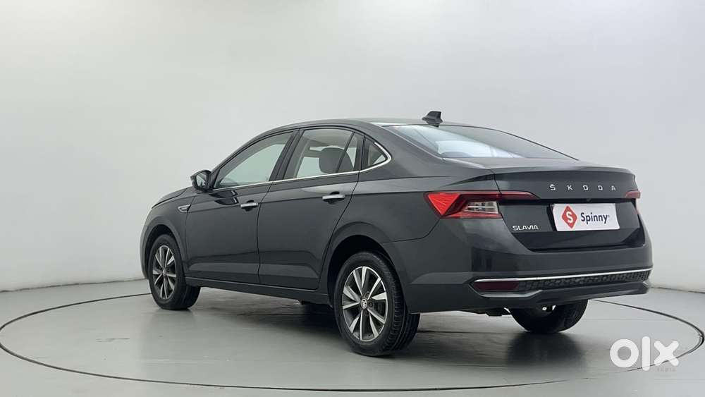 Skoda Slavia Style 1.0l Tsi Mt, 2022, Petrol