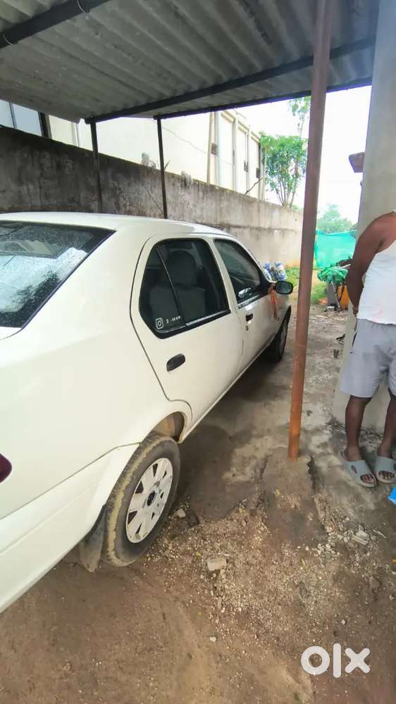 Ford Ikon 2009 Petrol 106884 Km Driven