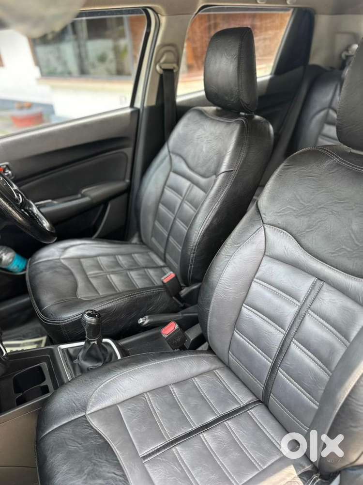 Maruti Suzuki Swift 2023 Petrol