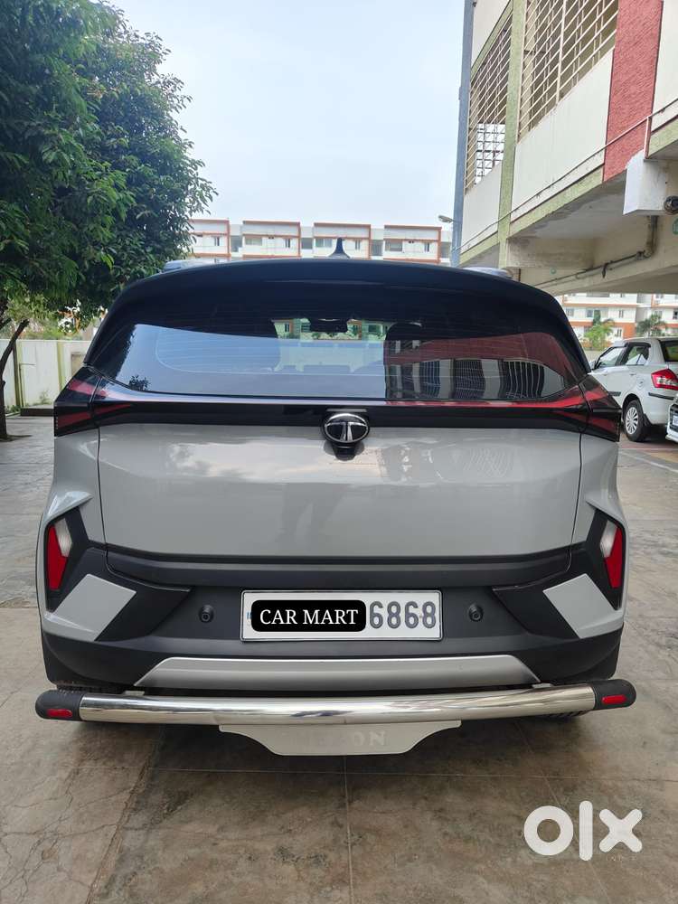 Tata Nexon Creative Plus 1.2 Revotron Petrol 6 Mt, 2025, Petrol