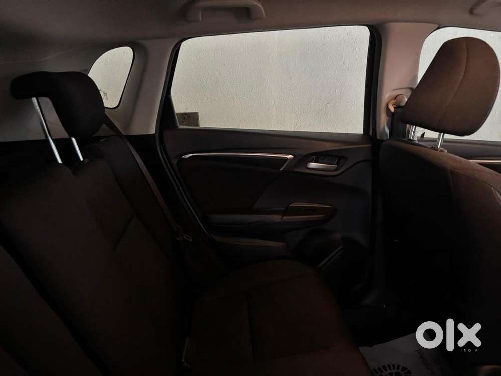 Honda Jazz 2017 Petrol 27700 Km Driven