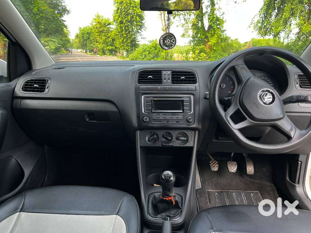 Volkswagen Polo 2017 1.2 Mpi Comfortline Polar White