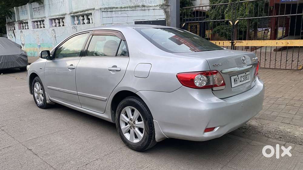 Toyota Corolla Altis [ ] 1.8 Vl At, 2011, Petrol