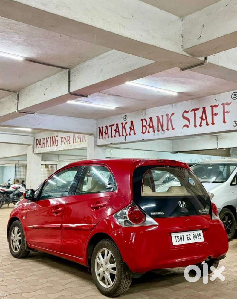 Honda Brio V Automatic, 2014, Petrol