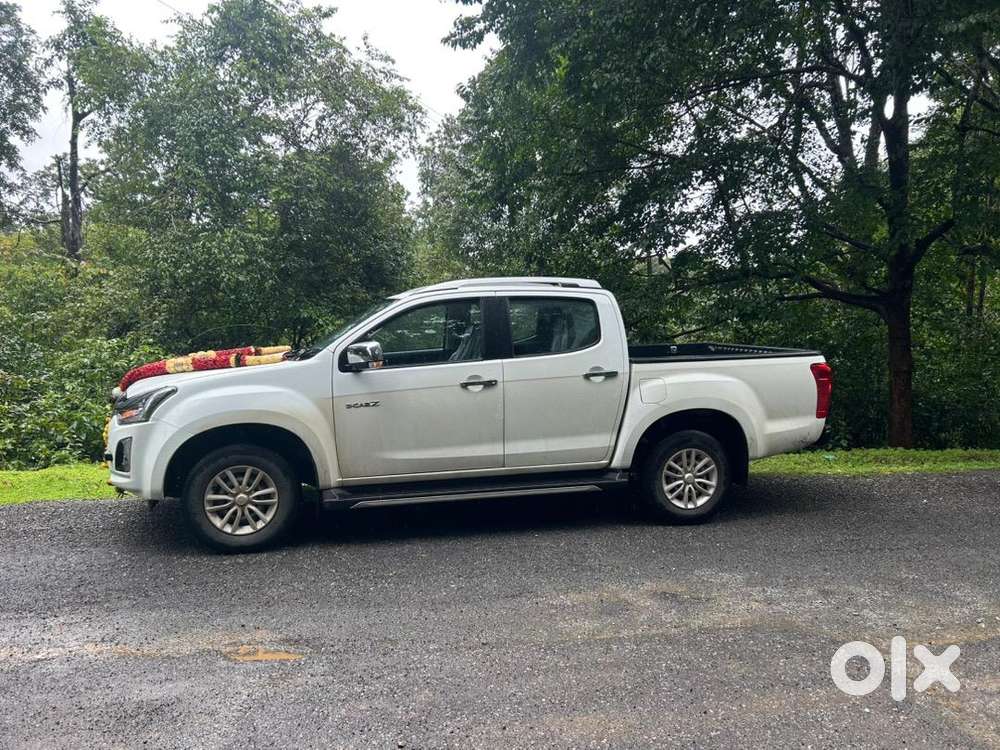 Isuzu D-max 2025 Diesel 18000 Km Driven