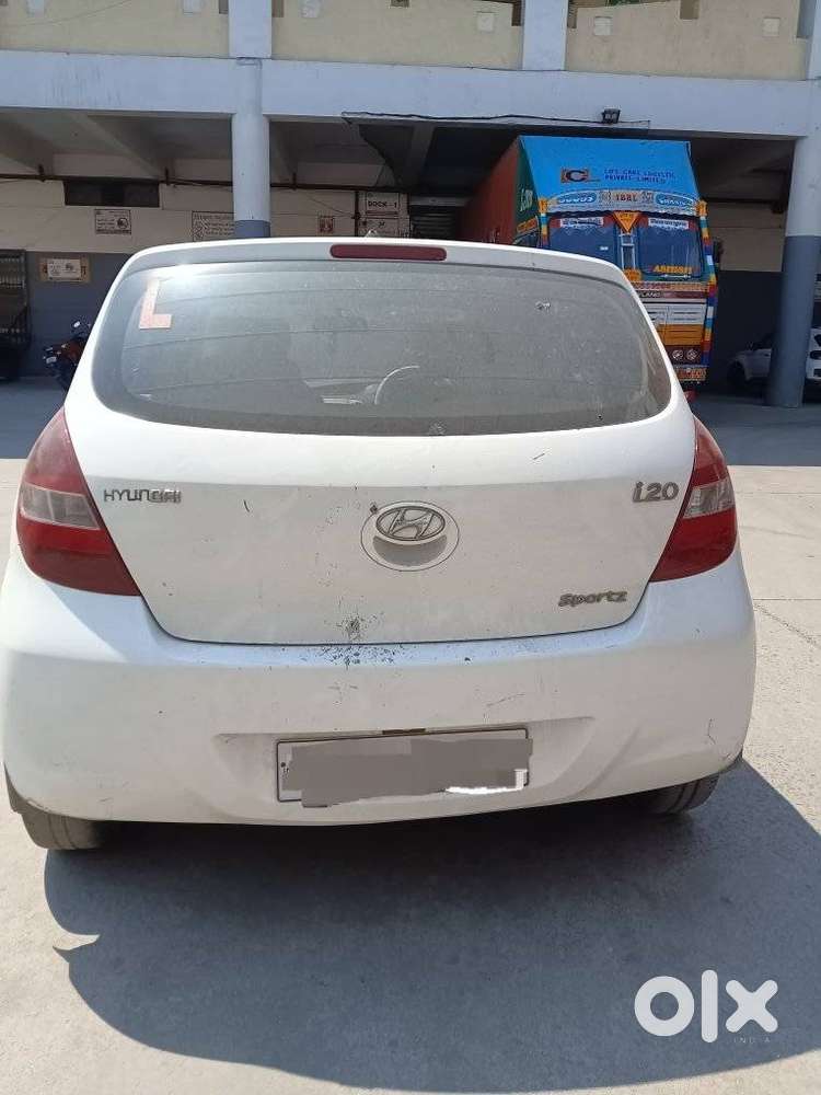 Hyundai I20 Sportz 1.2 Bs-iv, 2010, Petrol