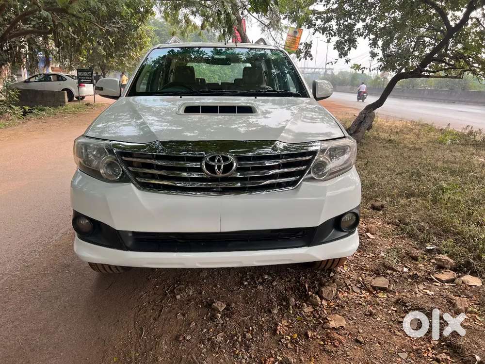 Toyota Fortuner 2014
