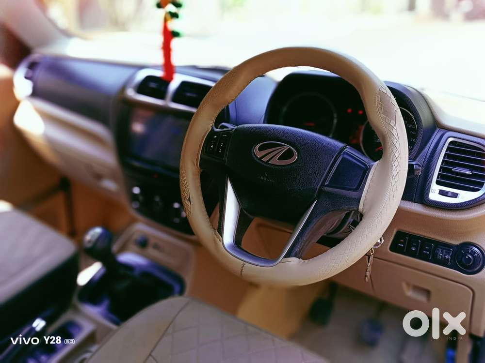 Mahindra Tuv 300 T10, 2019, Diesel