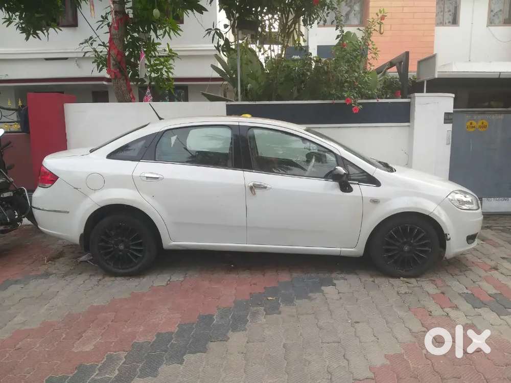 Fiat Linea 2012 Diesel 70000 Km Driven