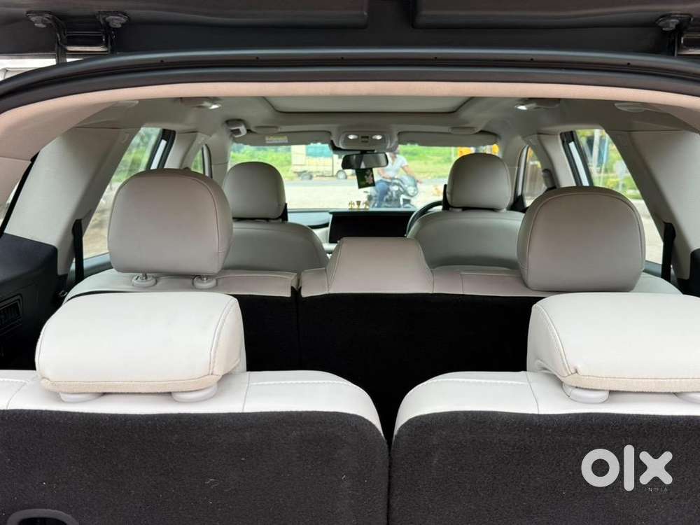 Mahindra Xuv700 2022 Diesel Well Maintained