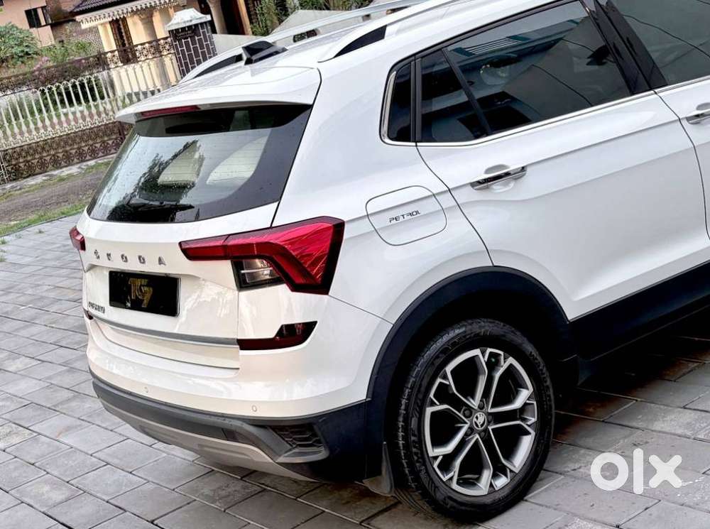 Skoda Kushaq 1.0 Tsi Style At, 2023, Petrol