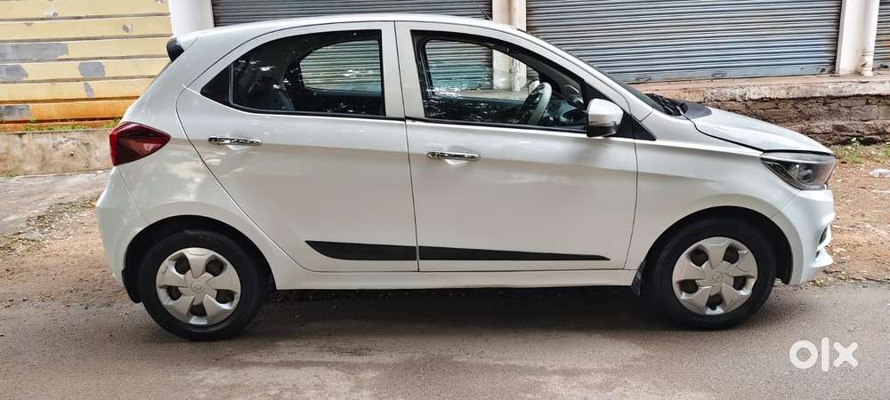 Tata Tiago 1.2 Revotron Xt, 2020, Petrol
