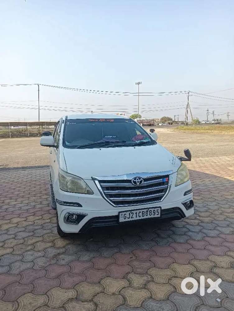 Toyota Innova 2012 Diesel 360000 Km Driven