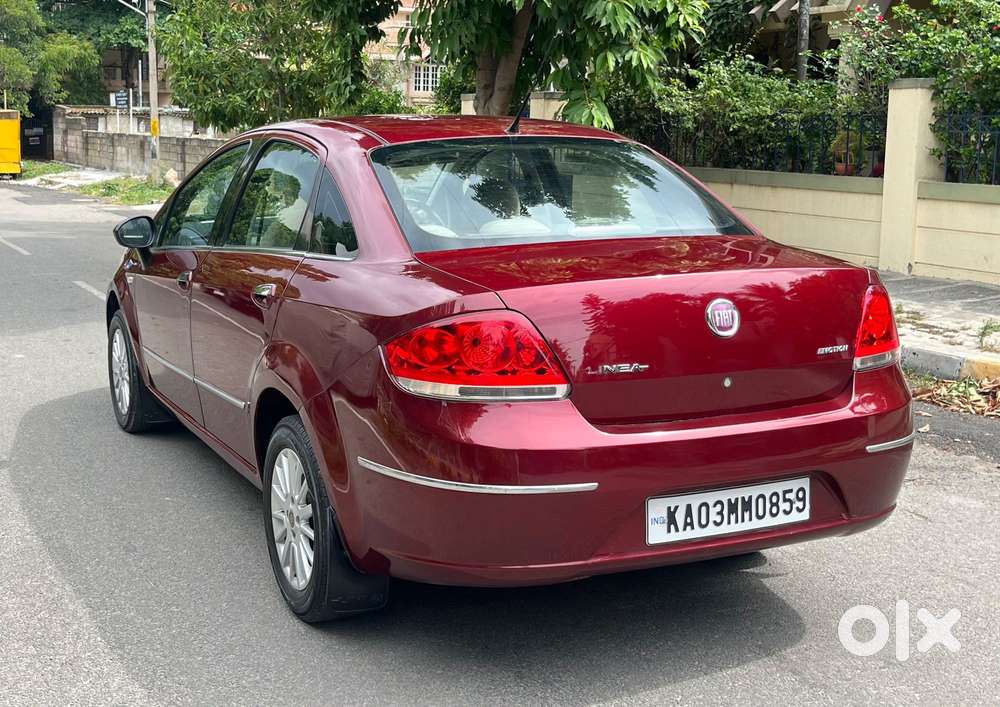 Fiat Linea 1.3 Emotion, 2010, Petrol