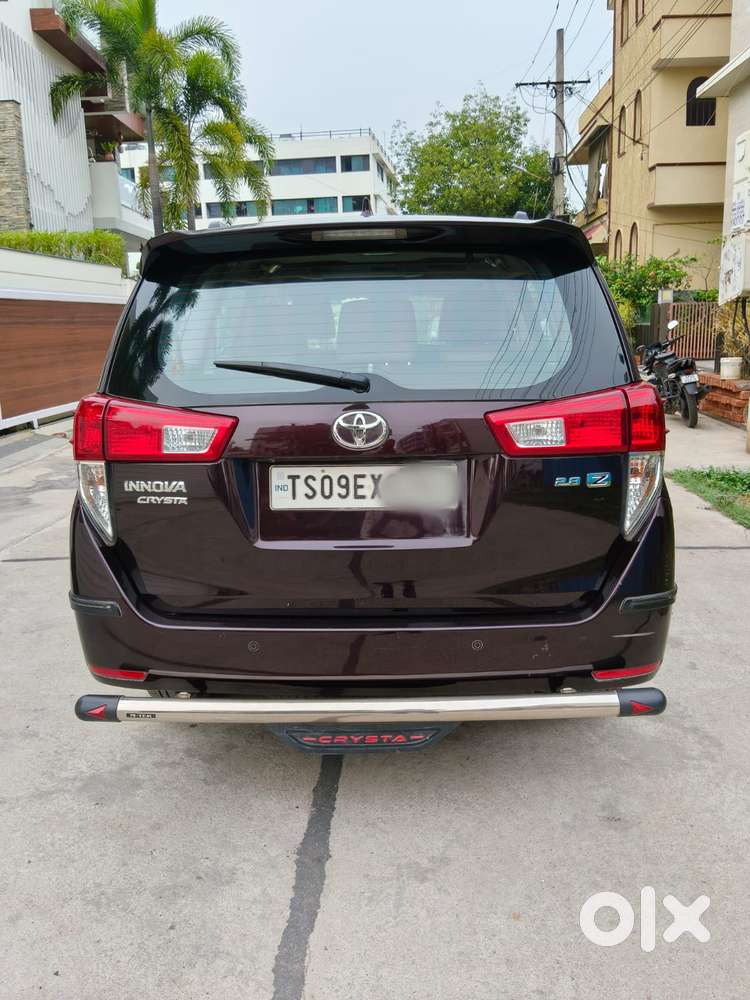 Toyota Innova Crysta 2.8 Zx At 7 Seater, 2017, Diesel
