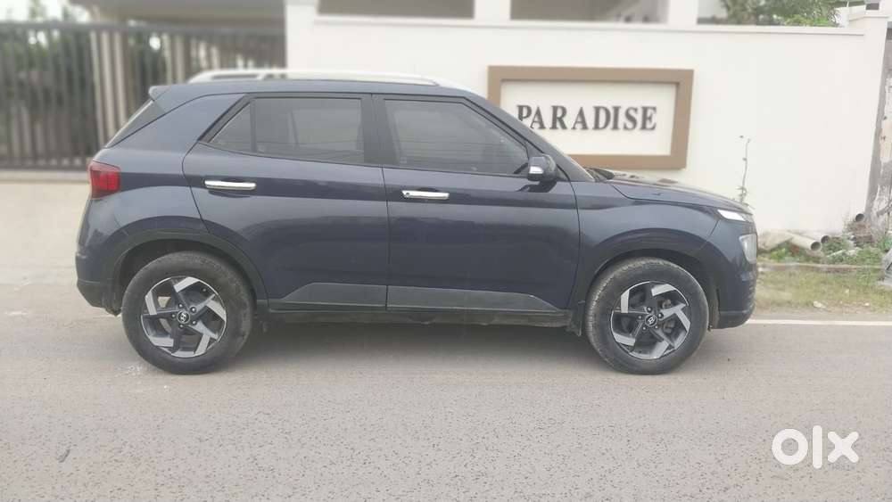 Hyundai Venue Sx Dual Tone Turbo, 2020, Petrol