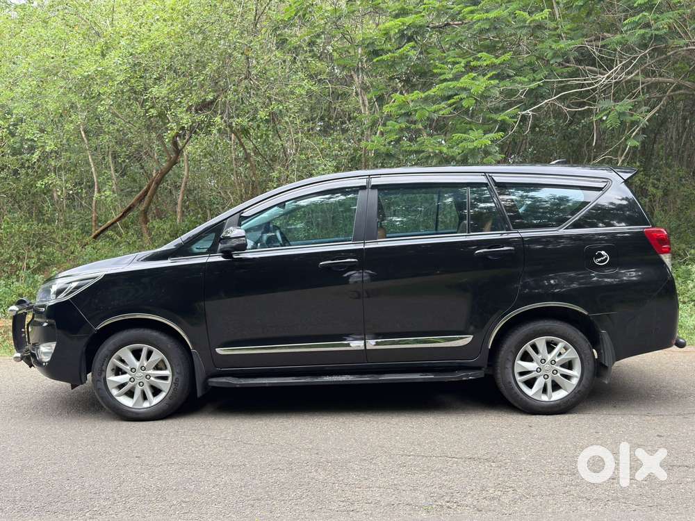 Toyota Innova Crysta 2.4 Gx Limited Edition 7 Str, 2023, Diesel