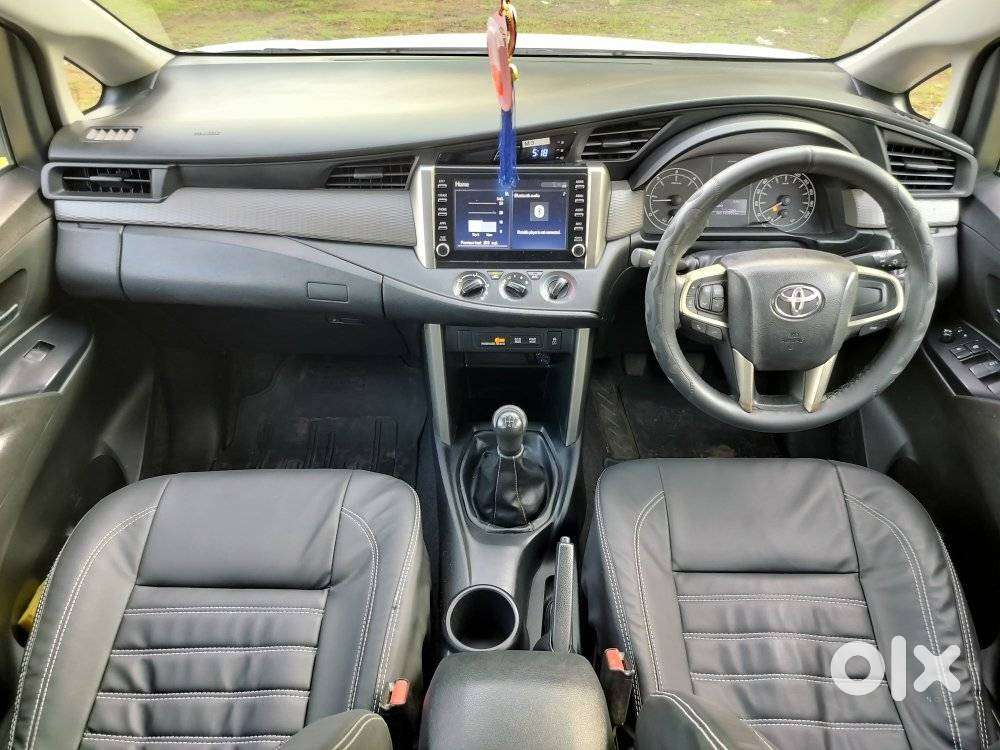 Toyota Innova Crysta [2020-ongoing] 2.4 Gx 8 Str, 2022, Diesel