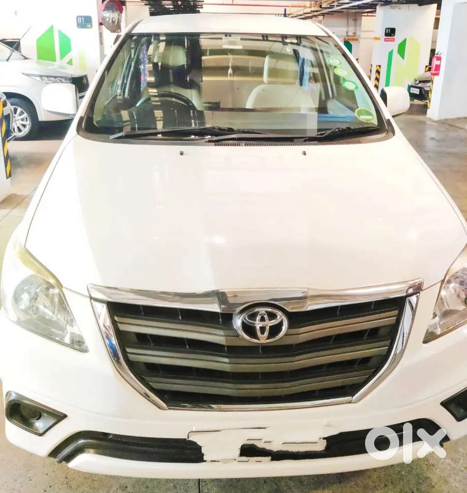 Toyota Innova 2016