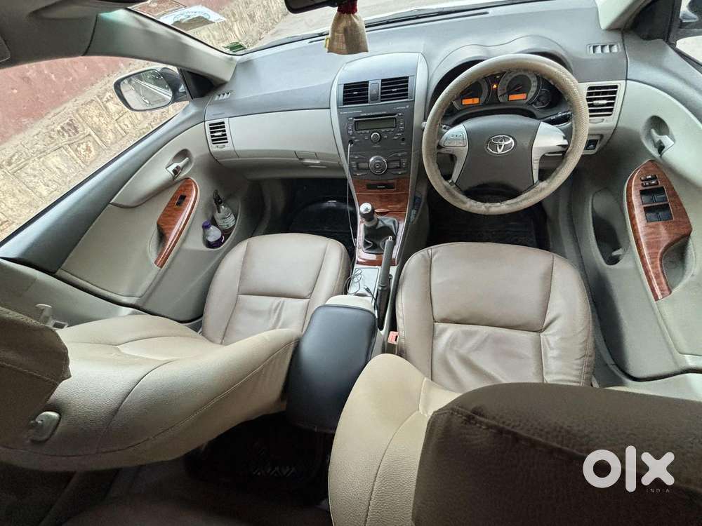 Toyota Corolla Altis Gl, 2010, Petrol