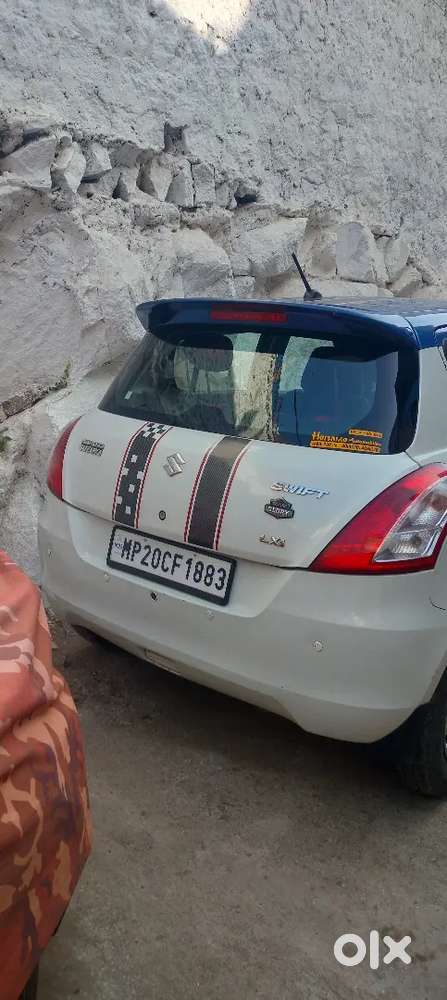 Maruti Suzuki Swift 2016 Petrol 49600 Km Driven
