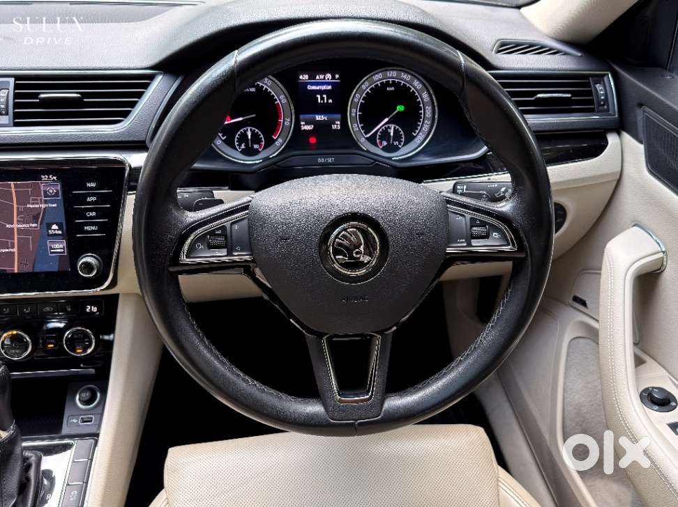 Skoda Superb, 2021, Petrol