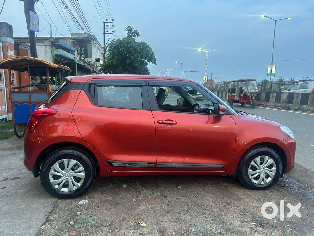 Maruti Suzuki Swift 1.2 Vxi (o), 2023, Petrol