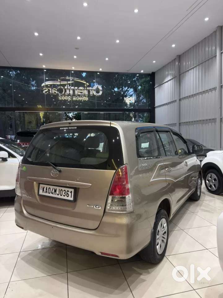 Toyota Innova 2.5 Vx 7 Seater Bs Iv, 2011, Diesel